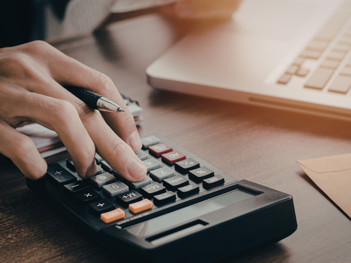 Savings Schemes News: सरकार का ऐलान, ब्याज दरों में नहीं हुआ कोई बदलाव; यहां जानें पूरी डिटेल - Photo Gallery