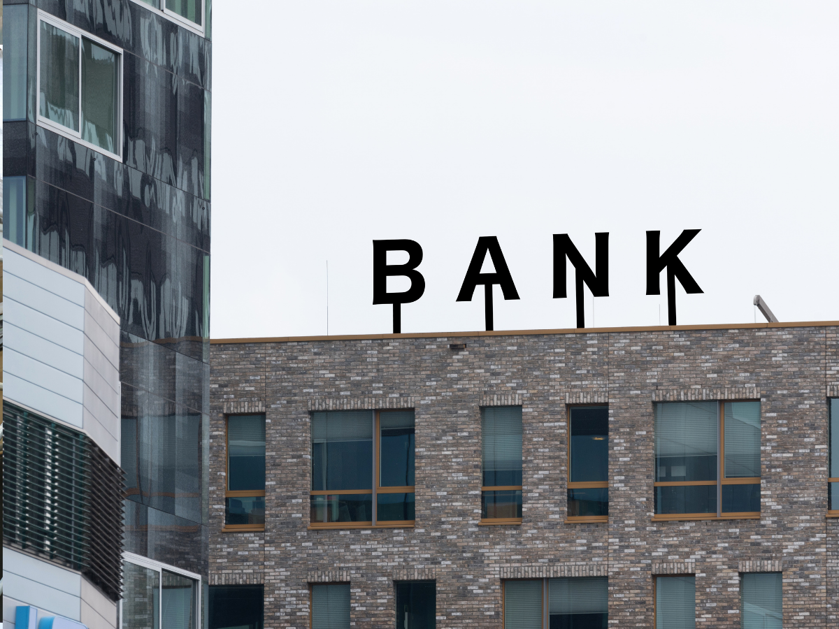 Bank Holiday: 20 मार्च को बैंक बंद! जानिए किन शहरों में रहेगी छुट्टी - Photo Gallery