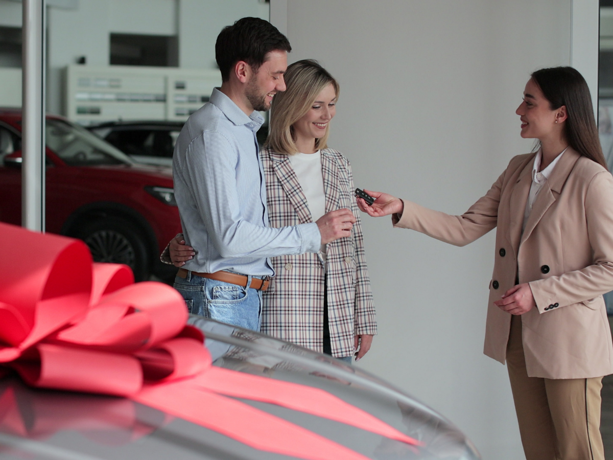 1 अप्रैल से बदलेंगे ये नियम, टैक्स से FASTag तक, जेब पर पड़ेगा सीधा असर - Photo Gallery