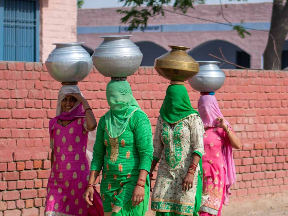 Haryana Budget 2026: महिलाओं को बड़ा तोहफा, लाडो लक्ष्मी योजना का दायरा बढ़ा; जानें बजट में लिए गए बड़े फैसले - Photo Gallery