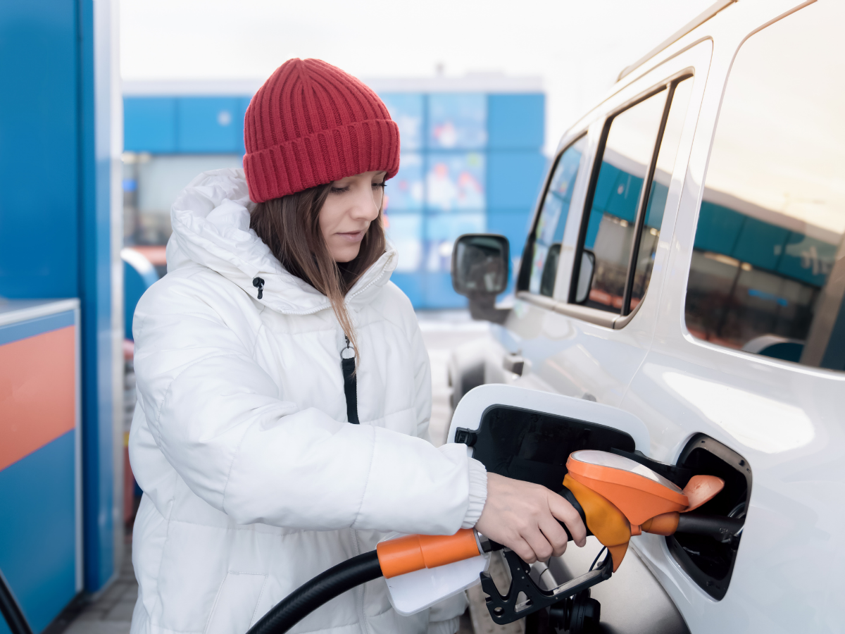 जंग का असर जेब पर! इंडस्ट्रियल डीजल के दामों में उछाल, आम आदमी पर पड़ेगा असर - Photo Gallery