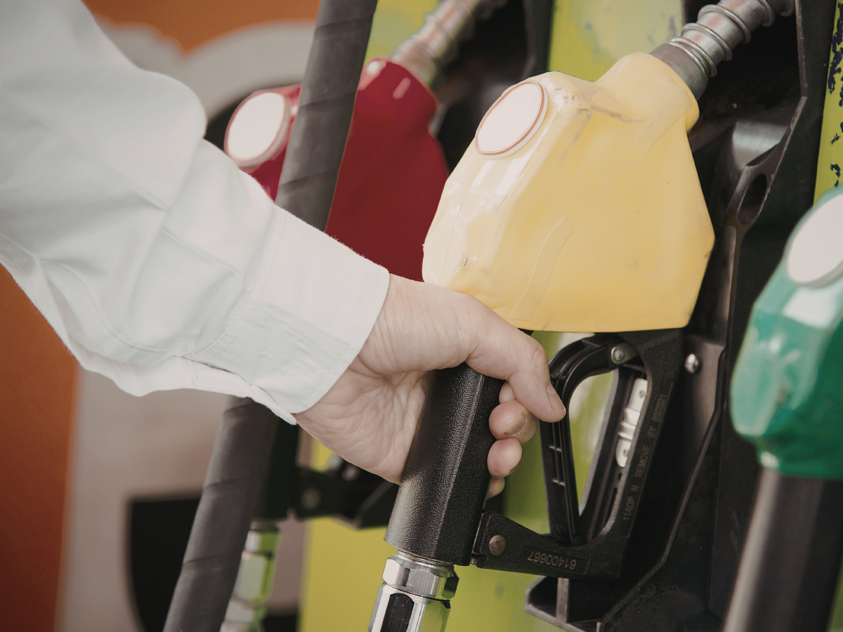 Petrol Diesel Price Hike: इस राज्य में मिलेगा 5 रुपए महंगा पेट्रोल! जानिए कहां पर सरकार ने दिया जनता को झटका - Photo Gallery