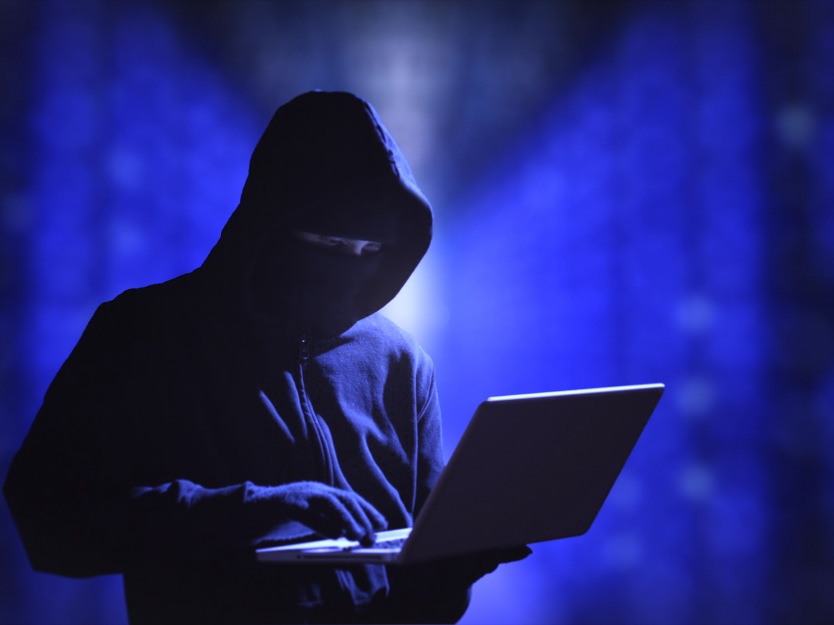 1 अप्रैल से बड़ा बदलाव, अब सिर्फ OTP से नहीं होगा पेमेंट; टू-स्टेप ऑथेंटिकेशन हुआ अनिवार्य - Photo Gallery