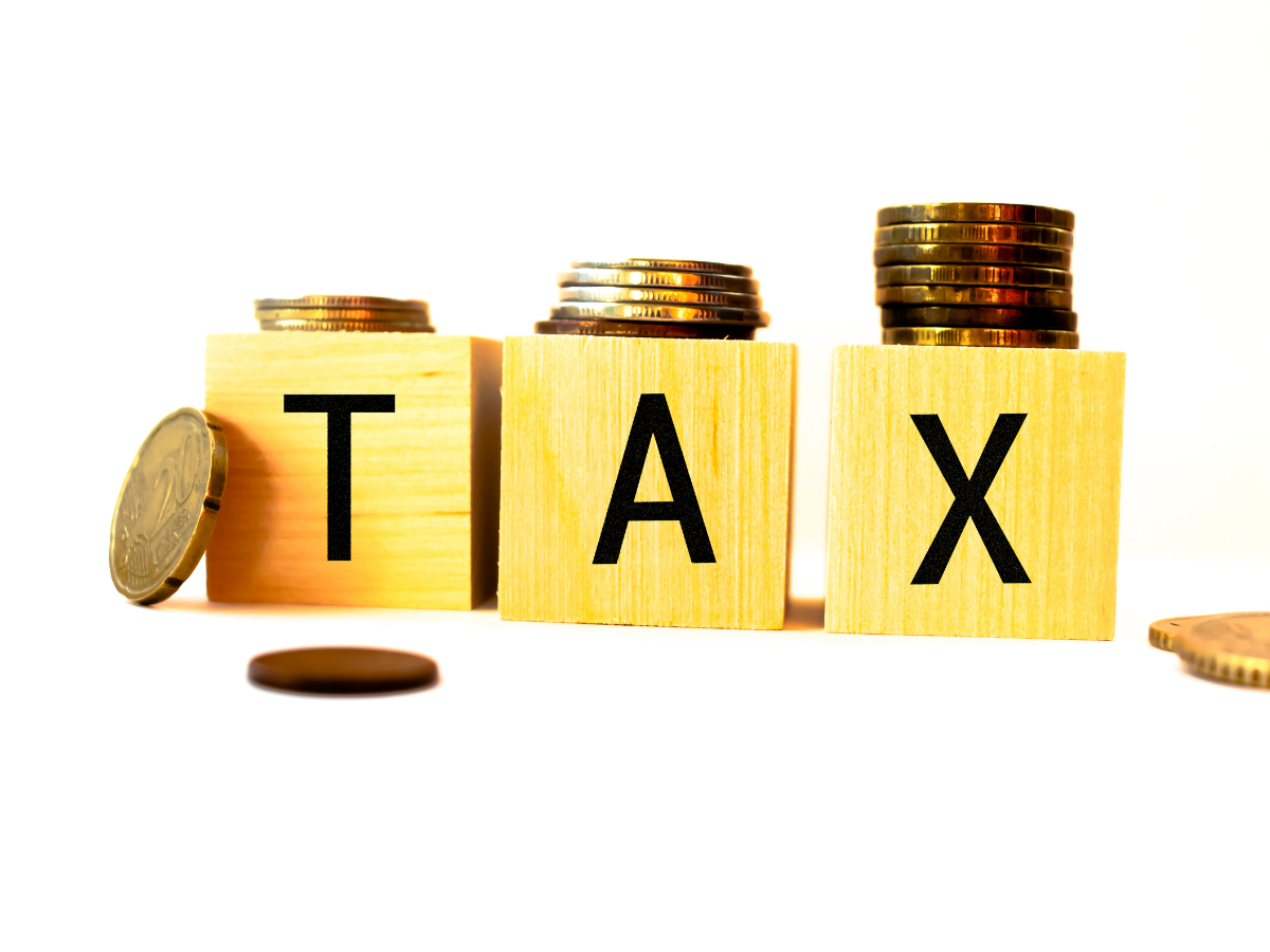 Income Tax Saving Tips: 31 मार्च से पहले निपटाएं ये काम, वरना सैलरी पर पड़ेगा बड़ा असर - Photo Gallery