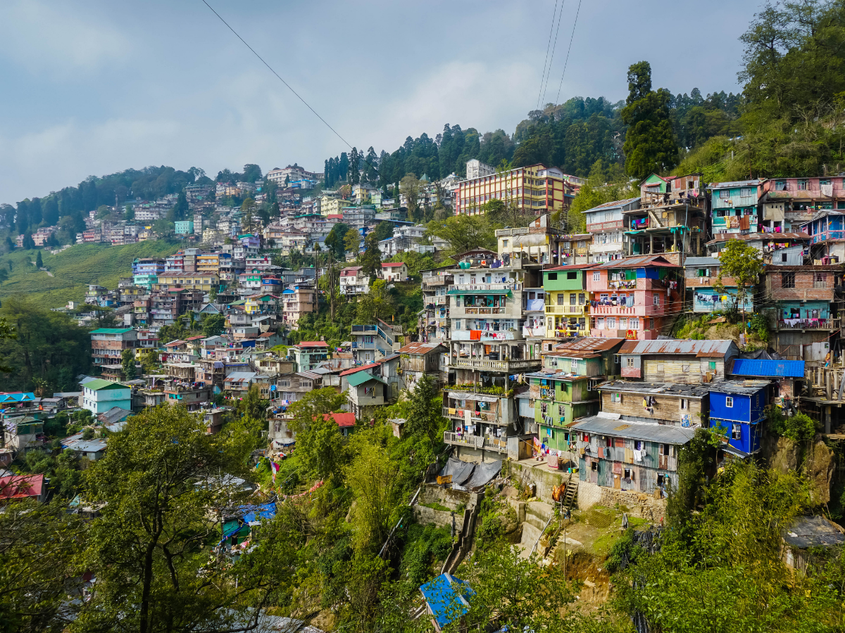 Hill Stations For Summer Vacation: एग्जाम खत्म, अब घूमो खुलकर! समर वेकेशन के लिए टॉप 10 बेस्ट हिल स्टेशन - Photo Gallery