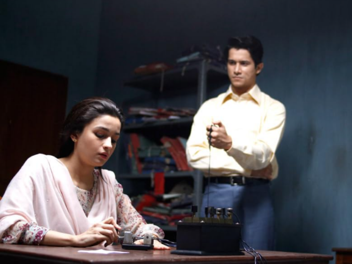 Netflix Spy Thriller: धुरंधर के बाद नेटफ्लिक्स पर छाई ये स्पाई थ्रिलर, 8 साल बाद भी नंबर 1! - Photo Gallery