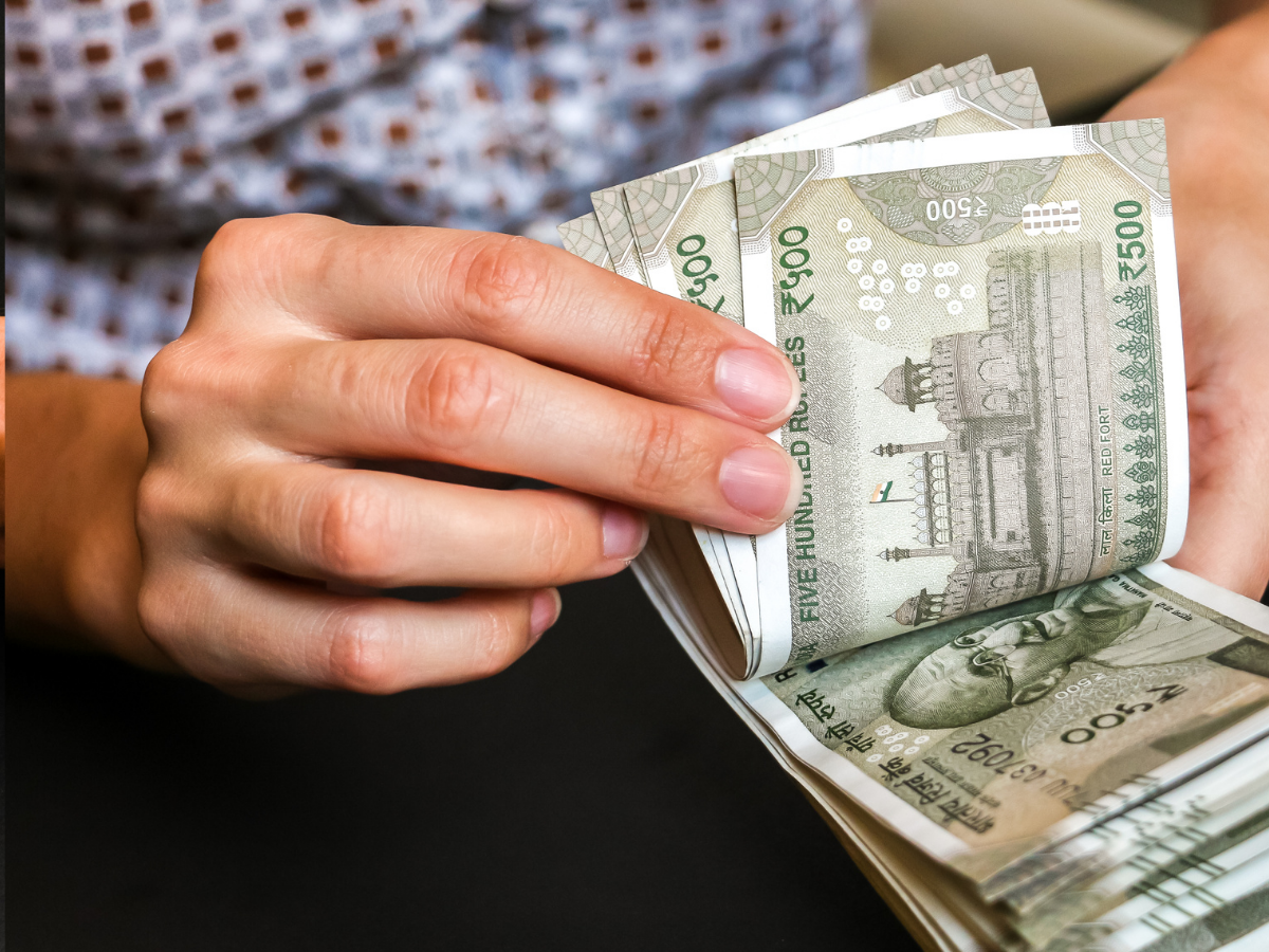 8th Pay Commission: क्या 20,000 तक बढ़ेगा मेडिकल भत्ता और 7% इंक्रीमेंट; सरकार से कर्मचारियों की डबल डिमांड - Photo Gallery