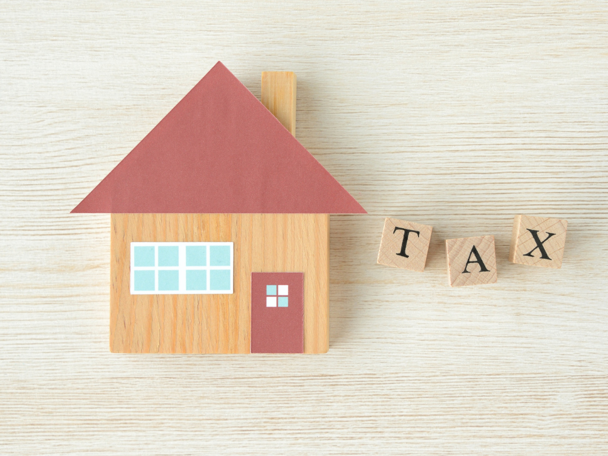 घर पुराना तो टैक्स आधा, नगर निगम का बड़ा ऐलान! जानें मकान मालिकों को कैसे मिलेगा फायदा? - Photo Gallery