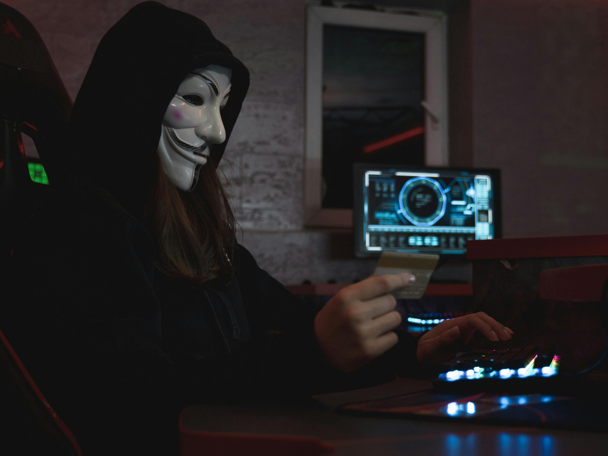 Cybercrime India: भारत बना स्कैमर्स का ‘गोल्डन मार्केट’! साइबर क्राइम के मामले में दूसरे नंबर पर; जानें टॉप 3 में कौन-कौन? - Photo Gallery