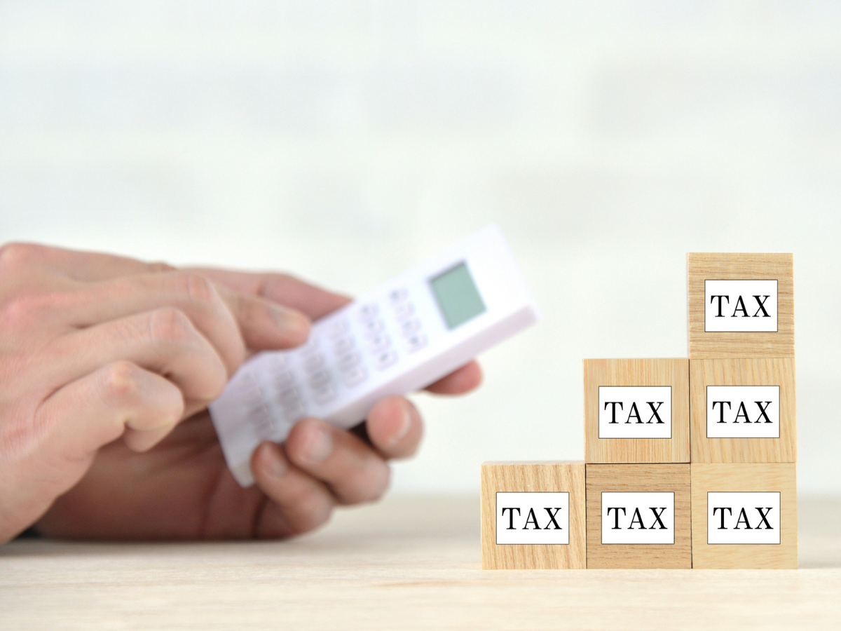 Income Tax Saving Tips: 31 मार्च से पहले निपटाएं ये काम, वरना सैलरी पर पड़ेगा बड़ा असर - Photo Gallery