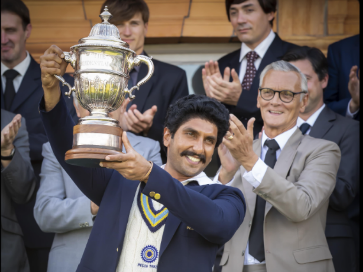 Cricket Movies Bollywood: जब बैट-बॉल मिले सिल्वर स्क्रीन से, लगान से 83 तक क्रिकेट फिल्मों का जादू; यहां देखें लिस्ट - Photo Gallery