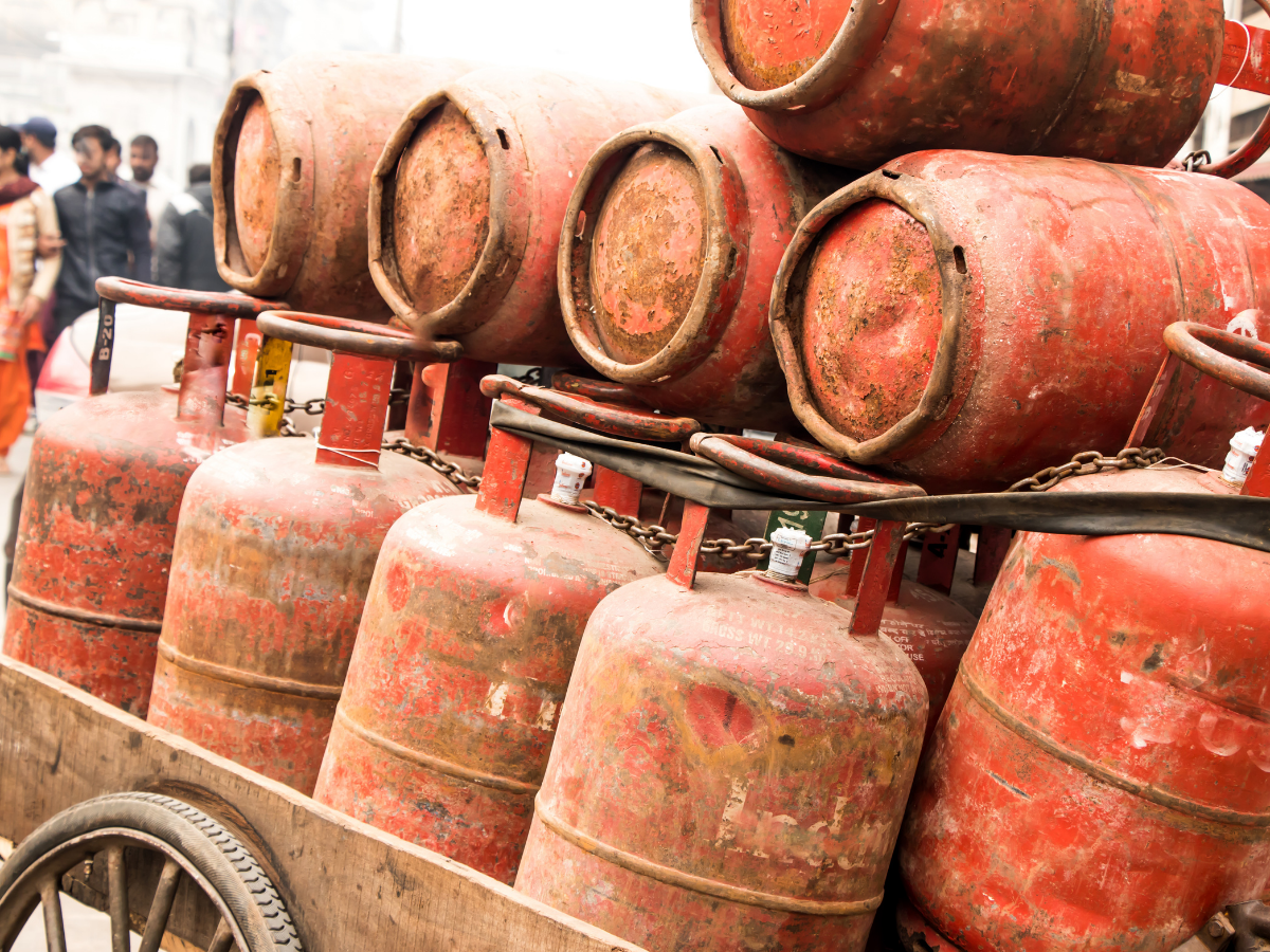 एलपीजी नहीं मिल रही? ये देसी तरीका देगा फ्री गैस का समाधान; जानें कैसे - Photo Gallery