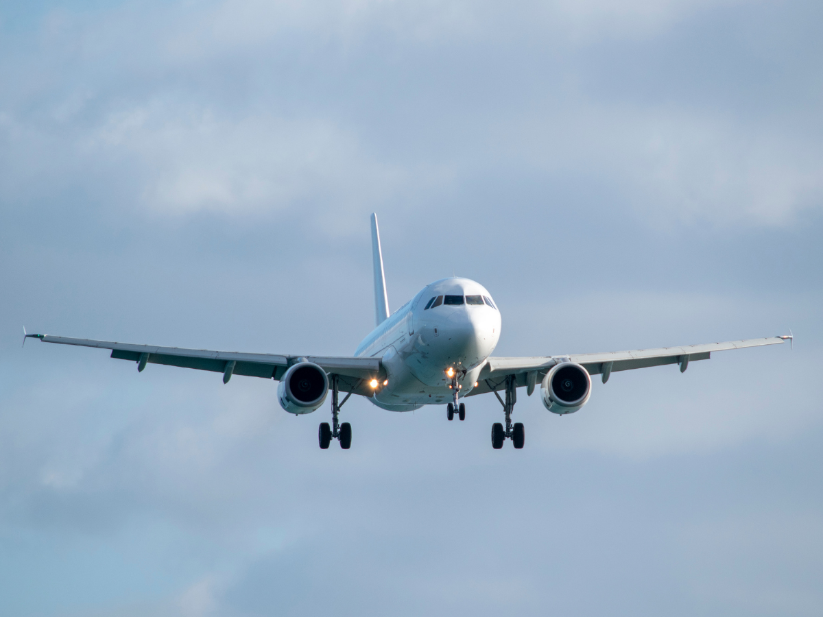 इंडिगो की दिल्ली-मैनचेस्टर फ्लाइट को 7 घंटे बाद बीच आसमान से लेना पड़ा मिड-एयर यू-टर्न - Photo Gallery