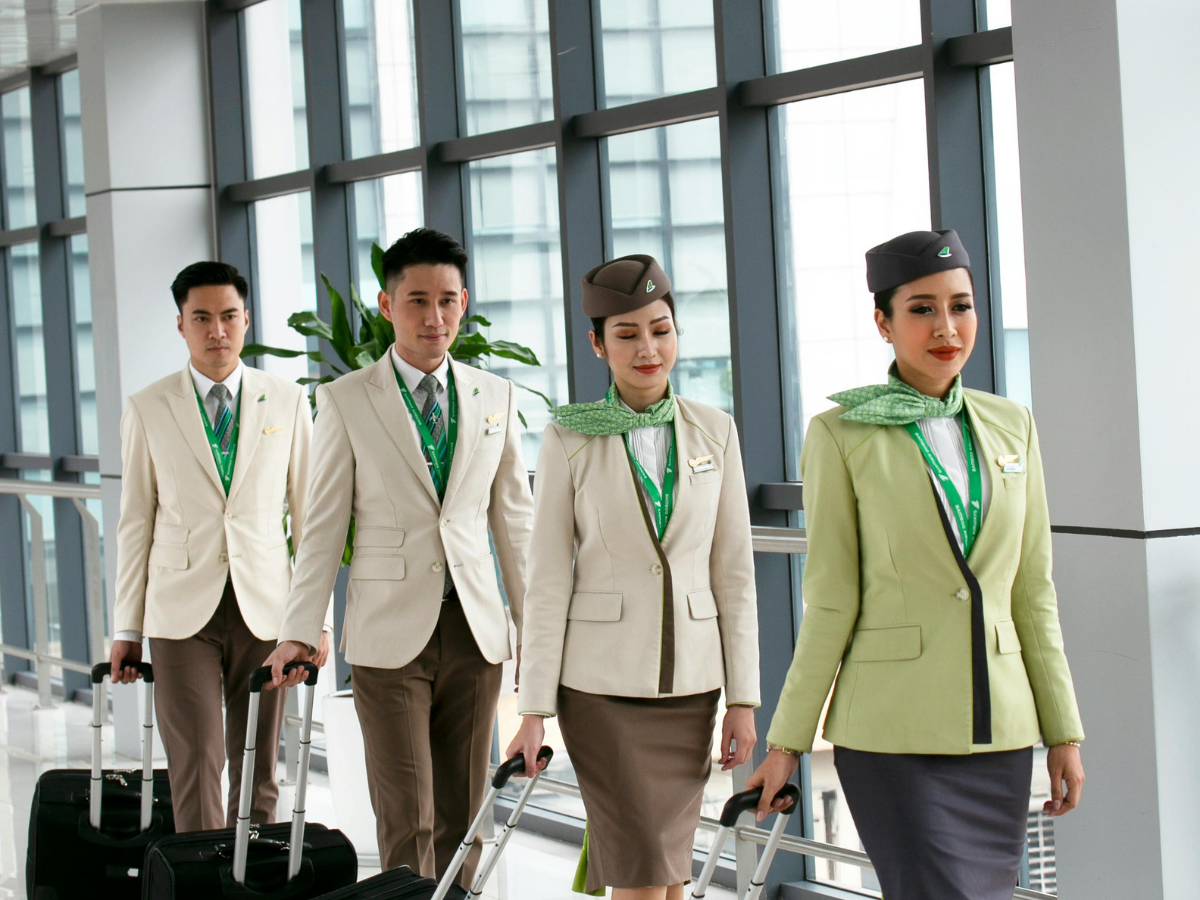 Air India BMI Policy: सैलरी कट से लेकर ड्यूटी बंद तक, नई गाइडलाइन ने बढ़ाई कर्मचारियों की टेंशन - Photo Gallery