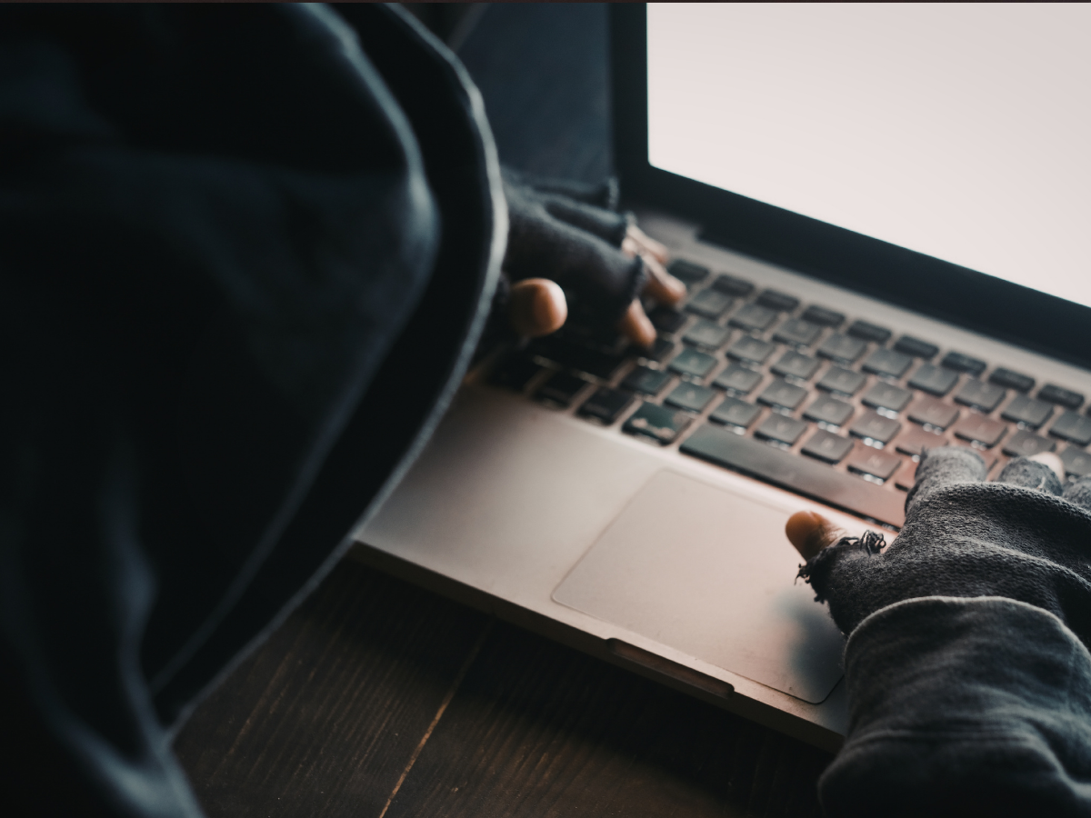 Cybercrime India: भारत बना स्कैमर्स का ‘गोल्डन मार्केट’! साइबर क्राइम के मामले में दूसरे नंबर पर; जानें टॉप 3 में कौन-कौन? - Photo Gallery