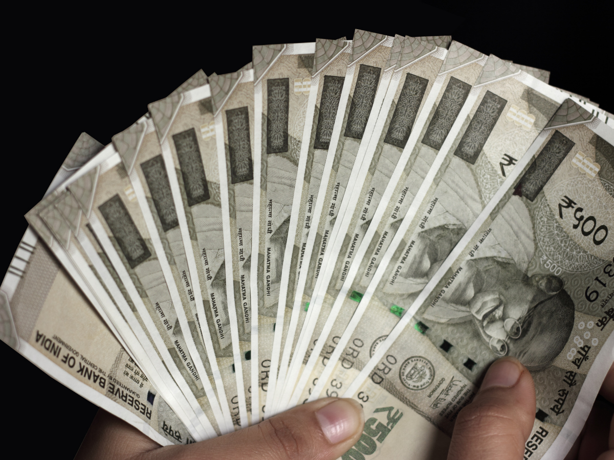 8th Pay Commission: क्या 20,000 तक बढ़ेगा मेडिकल भत्ता और 7% इंक्रीमेंट; सरकार से कर्मचारियों की डबल डिमांड - Photo Gallery