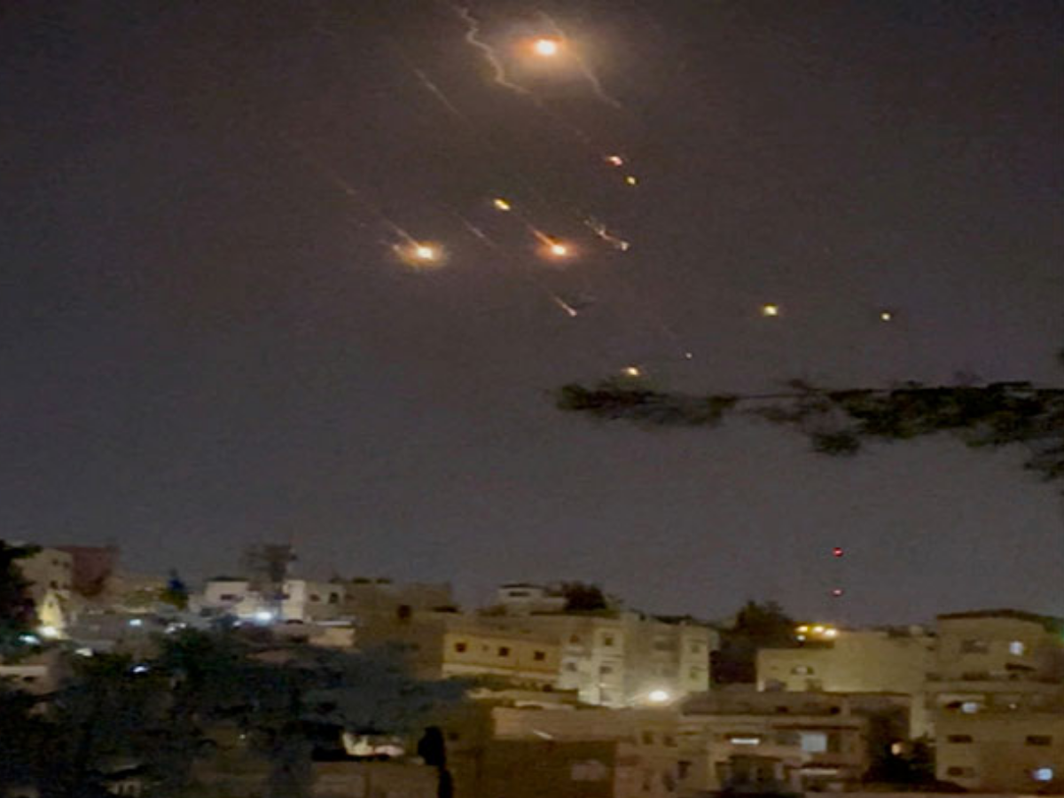 इंडिगो की दिल्ली-मैनचेस्टर फ्लाइट को 7 घंटे बाद बीच आसमान से लेना पड़ा मिड-एयर यू-टर्न - Photo Gallery