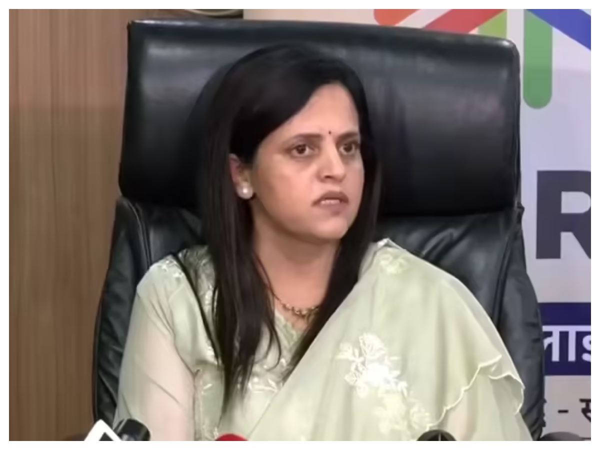 Who is Ashwini Bhide: अश्विनी भिड़े कौन हैं, जानें मेट्रो वुमन से बीएमसी की पहली महिला कमिश्नर तक का सफर - Photo Gallery