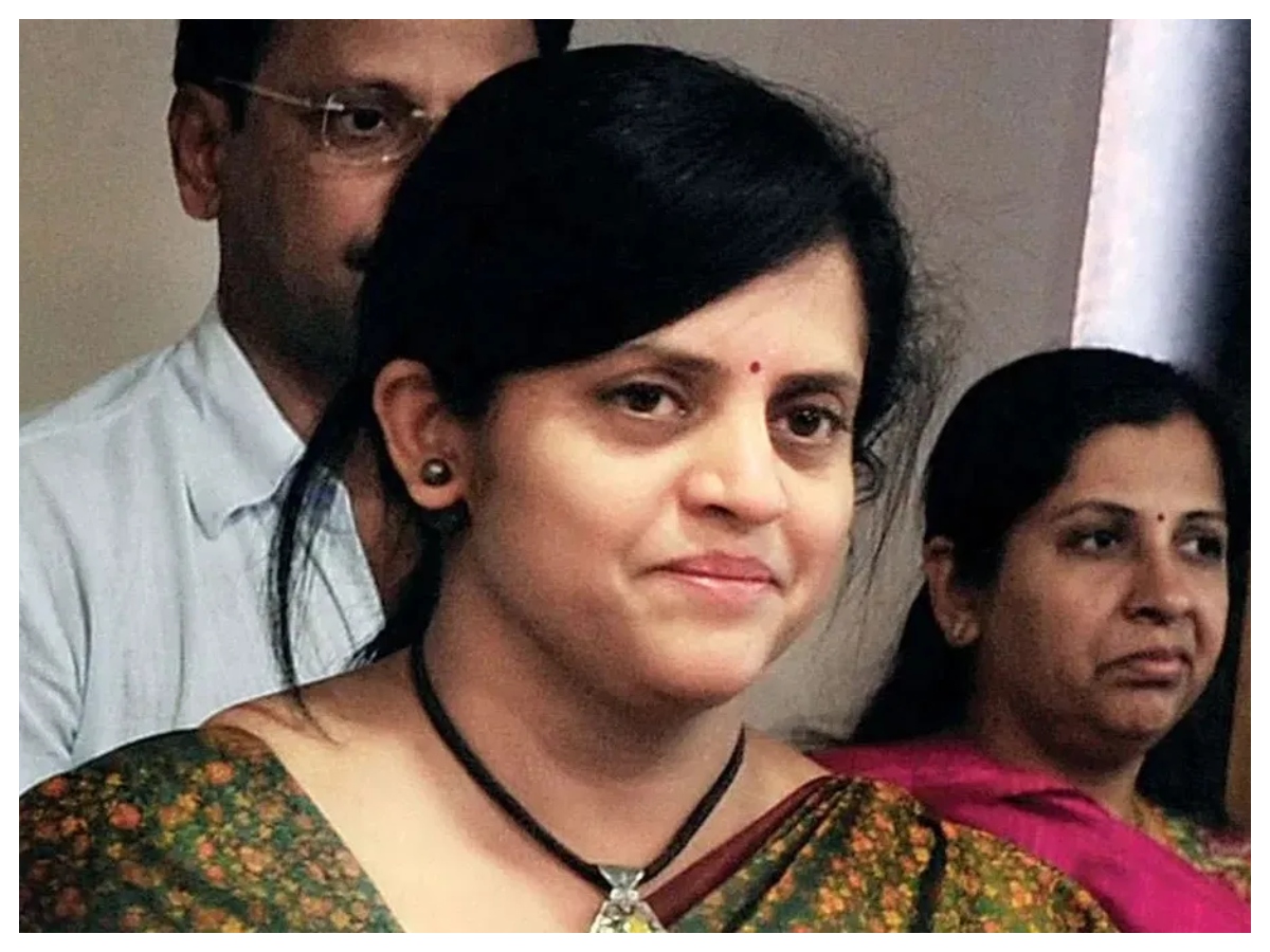 Who is Ashwini Bhide: अश्विनी भिड़े कौन हैं, जानें मेट्रो वुमन से बीएमसी की पहली महिला कमिश्नर तक का सफर - Photo Gallery