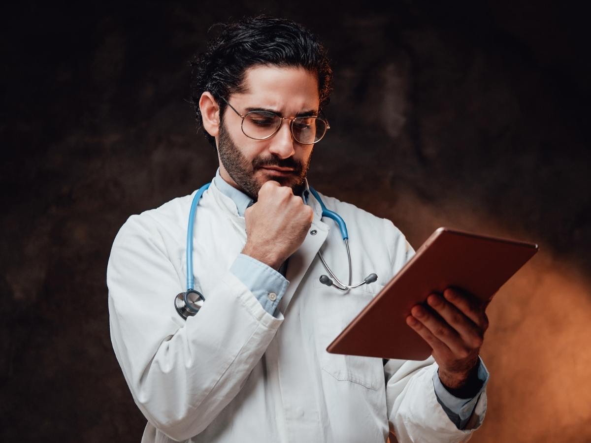 Ayushman Bharat AI Tool: अब धांधली नहीं चलेगी? आयुष्मान भारत का AI सिस्टम पकड़ेगा फेक इंश्योरेंस क्लेम - Photo Gallery