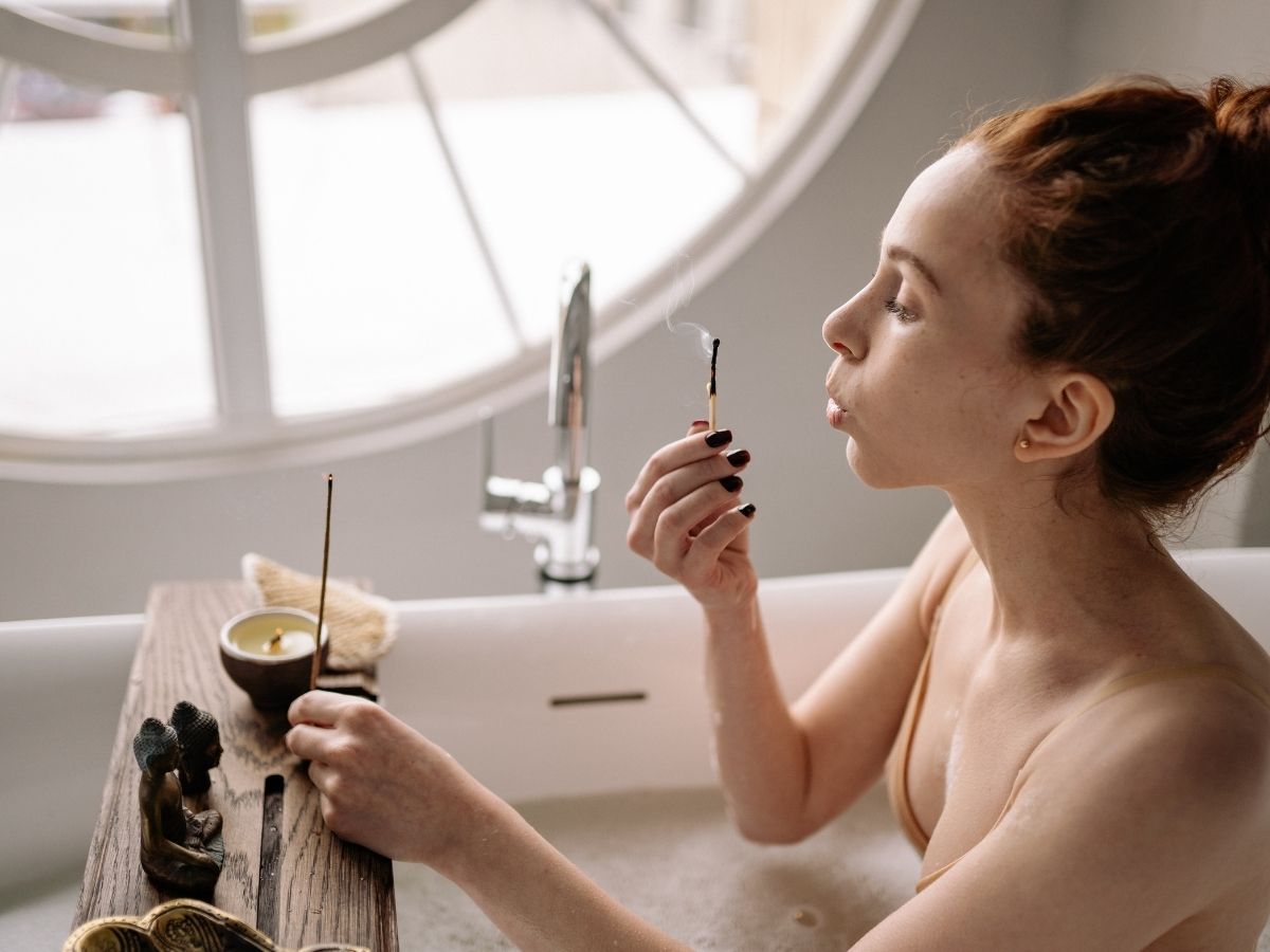 भारत में सुबह स्नान, लेकिन चीन-जापान में रात का ट्रेंड! जानिए कब नहाना है ज्यादा फायदेमंद? - Photo Gallery