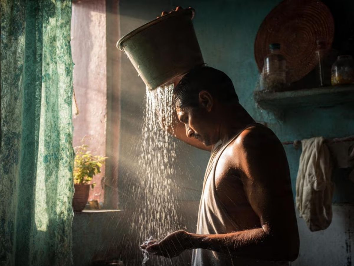 भारत में सुबह स्नान, लेकिन चीन-जापान में रात का ट्रेंड! जानिए कब नहाना है ज्यादा फायदेमंद? - Photo Gallery