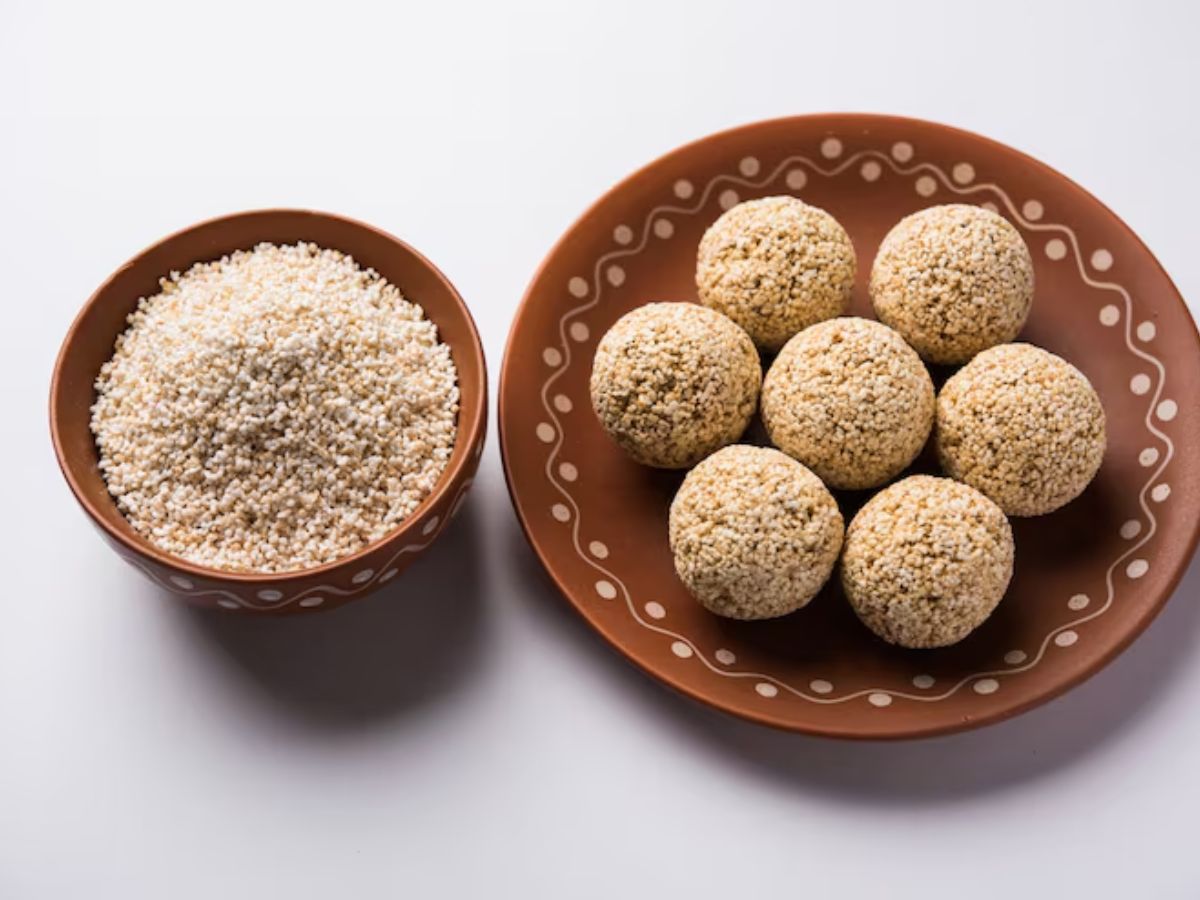 Chaitra Navratri 2026: कल से शुरू हो रहे नवरात्रि, इन चीजों को अपने खाने में करें ऐड, दिन भर भरा रहेगा पेट - Photo Gallery