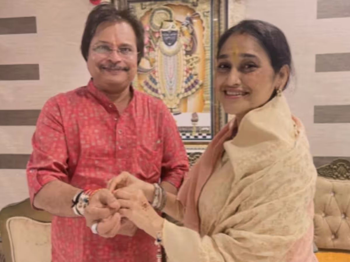 Dayaben Photos: हे मां, माताजी! वाली दयाबेन जी रहीं सादी जिंदगी, तस्वीरें देख फैंस लगा रहे शो में वापसी की गुहार