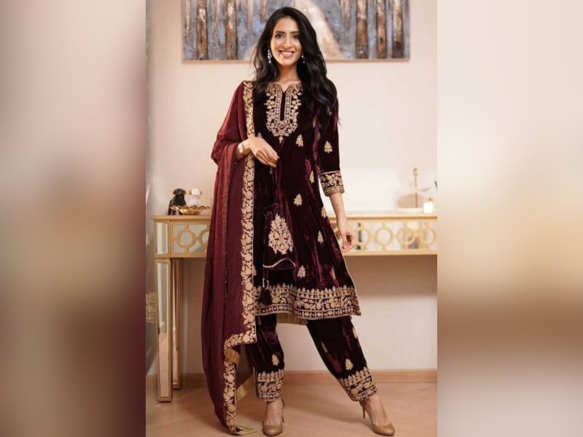 Eid dress ideas for women: ट्रेंड में चल रहे ये 7 सूट, इस ईद आपके स्टाइल को देंगे नया लेवल, हानिया आमिर भी लगेंगी फीकी - Photo Gallery