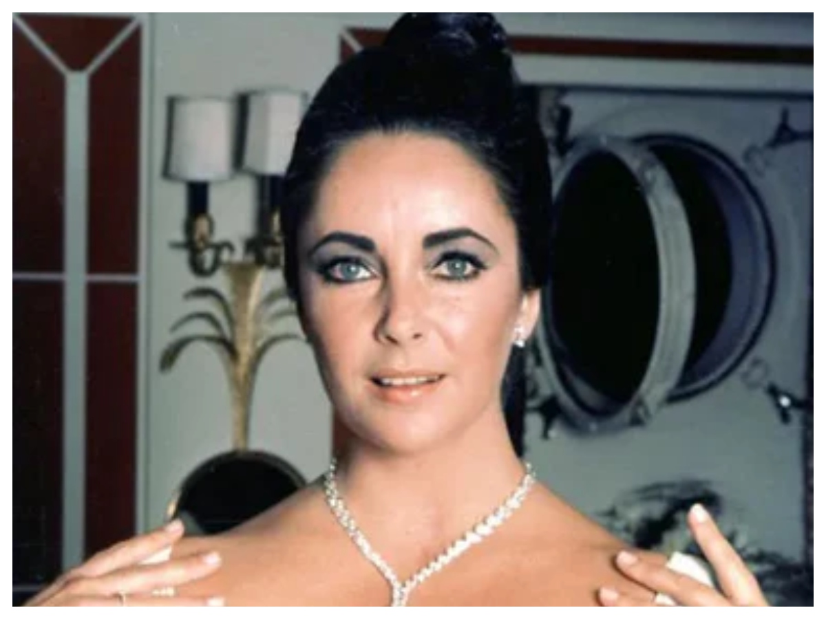 Elizabeth Taylor: 8 शादियां, 1 तलाक… हॉलीवुड की दिग्गज अभिनेत्री एलिजाबेथ टेलर की अनोखी लव लाइफ - Photo Gallery