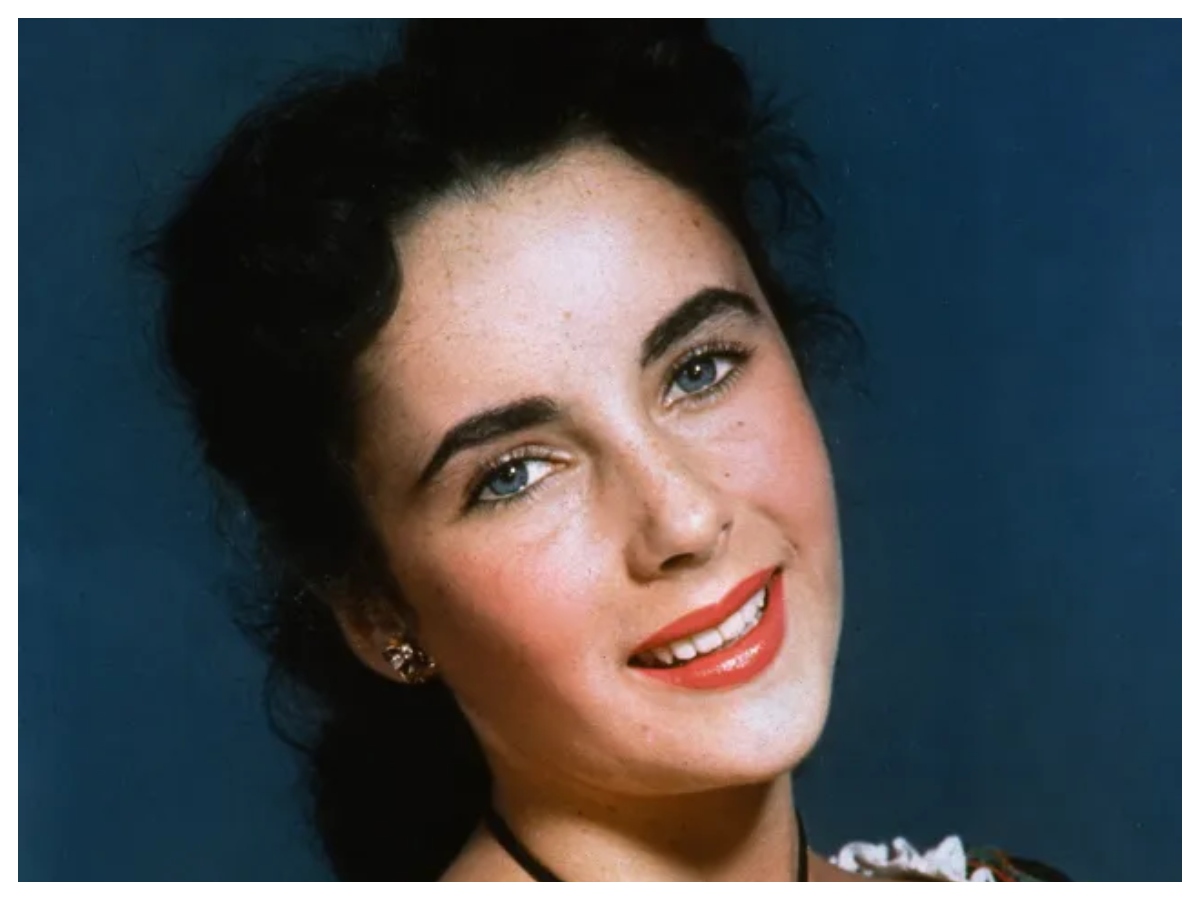 Elizabeth Taylor: 8 शादियां, 1 तलाक… हॉलीवुड की दिग्गज अभिनेत्री एलिजाबेथ टेलर की अनोखी लव लाइफ - Photo Gallery