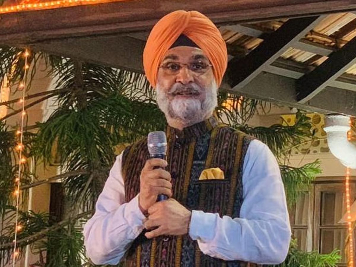 Governors Transfer: राज्यपालों का ट्रांसफर गेम! दिल्ली से लद्दाख तक बदलीं जिम्मेदारियां, यहां देखें लिस्ट - Photo Gallery