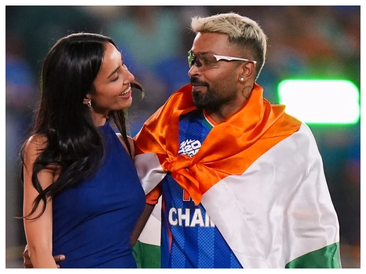Hardik Pandya: हार्दिक के लिए ‘लकीचार्म’ हैं गर्लफ्रेंड माहिका… विश्वविजेता बनने के बाद खोले कई राज - Photo Gallery