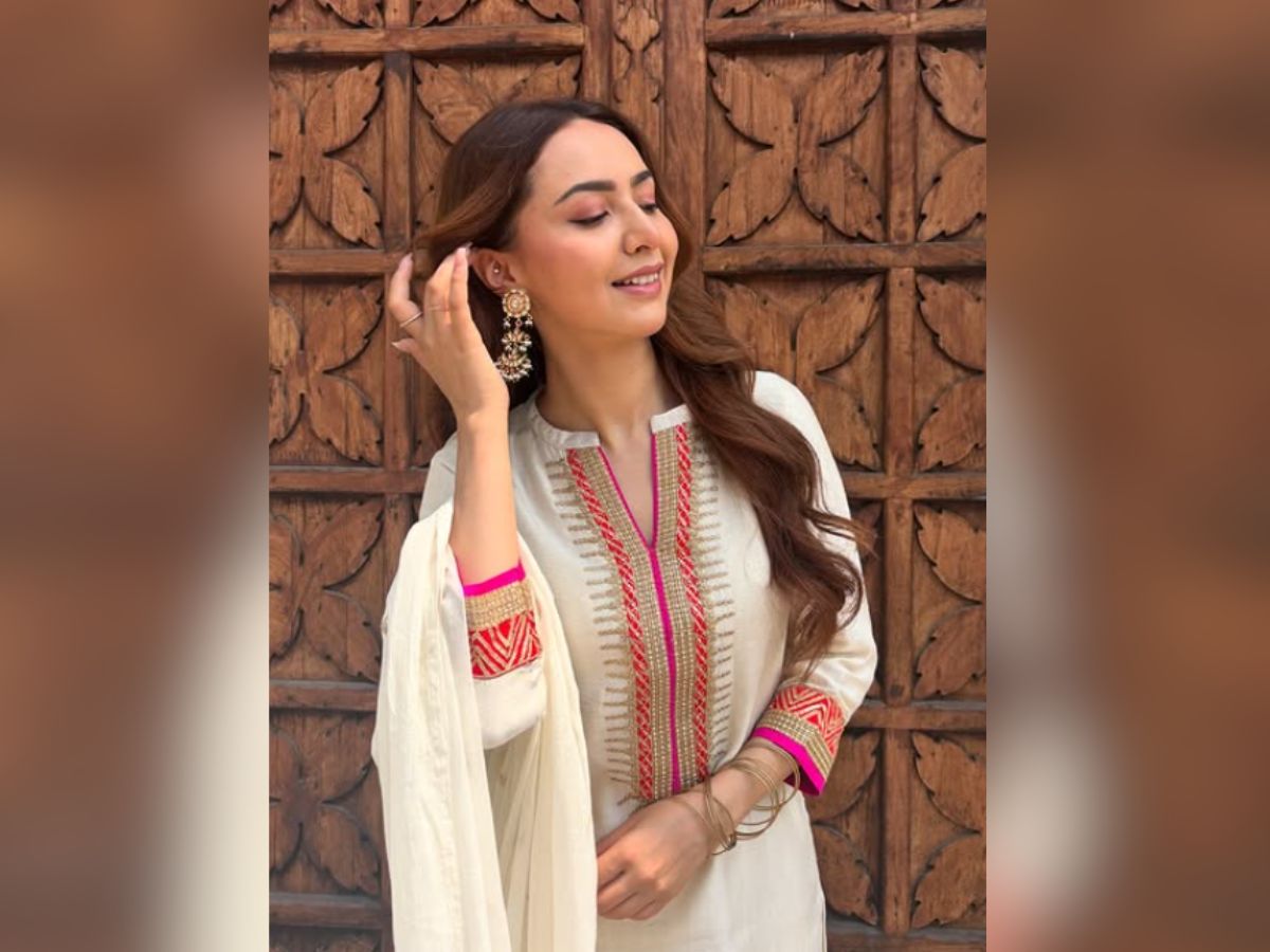 Who is Hitika Bali: कौन है हितिका बाली जो ‘धुरंधर 2’ में रणवीर की बनी बहन, सुंदरता ऐसी की बड़ी-बड़ी एक्ट्रेस को देती मात - Photo Gallery