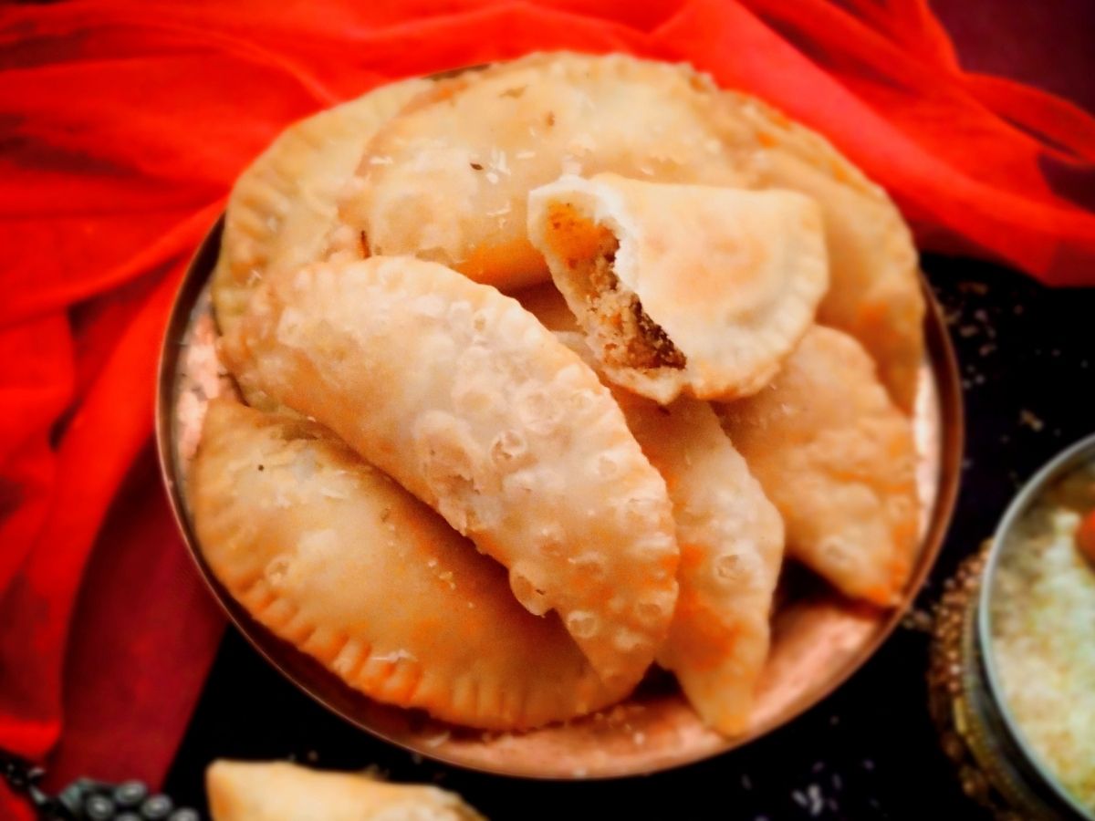 Holi Dishes Recipe 2026: शाही दावत से कम नहीं लगेगी इस बार की होली! बस डिनर में शामिल करें ये लाजवाब डिशें - Photo Gallery