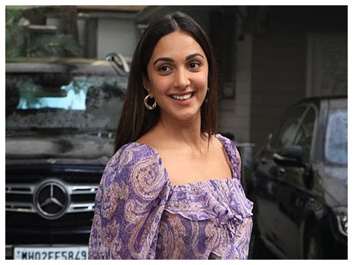Kiara Advani latest look: कियारा अडवाणी का ग्लैमरस कमबैक, लेटेस्ट लुक ने मचाया तहलका - Photo Gallery