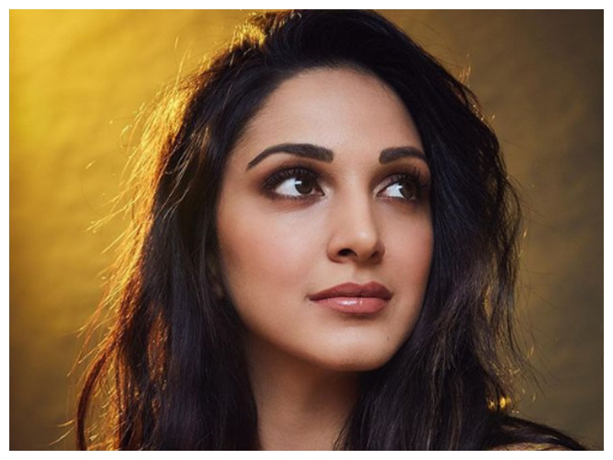 Kiara Advani latest look: कियारा अडवाणी का ग्लैमरस कमबैक, लेटेस्ट लुक ने मचाया तहलका - Photo Gallery