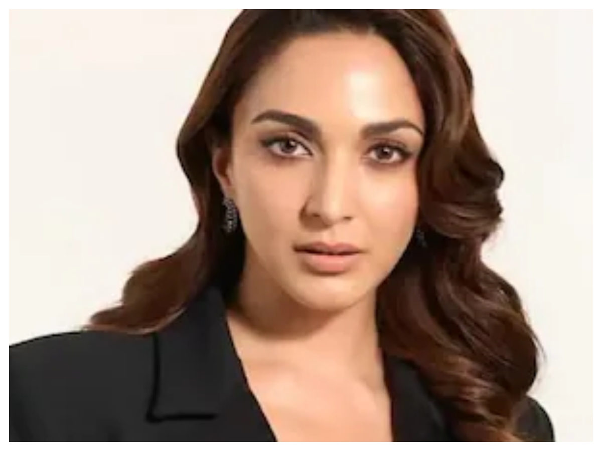 Kiara Advani latest look: कियारा अडवाणी का ग्लैमरस कमबैक, लेटेस्ट लुक ने मचाया तहलका - Photo Gallery