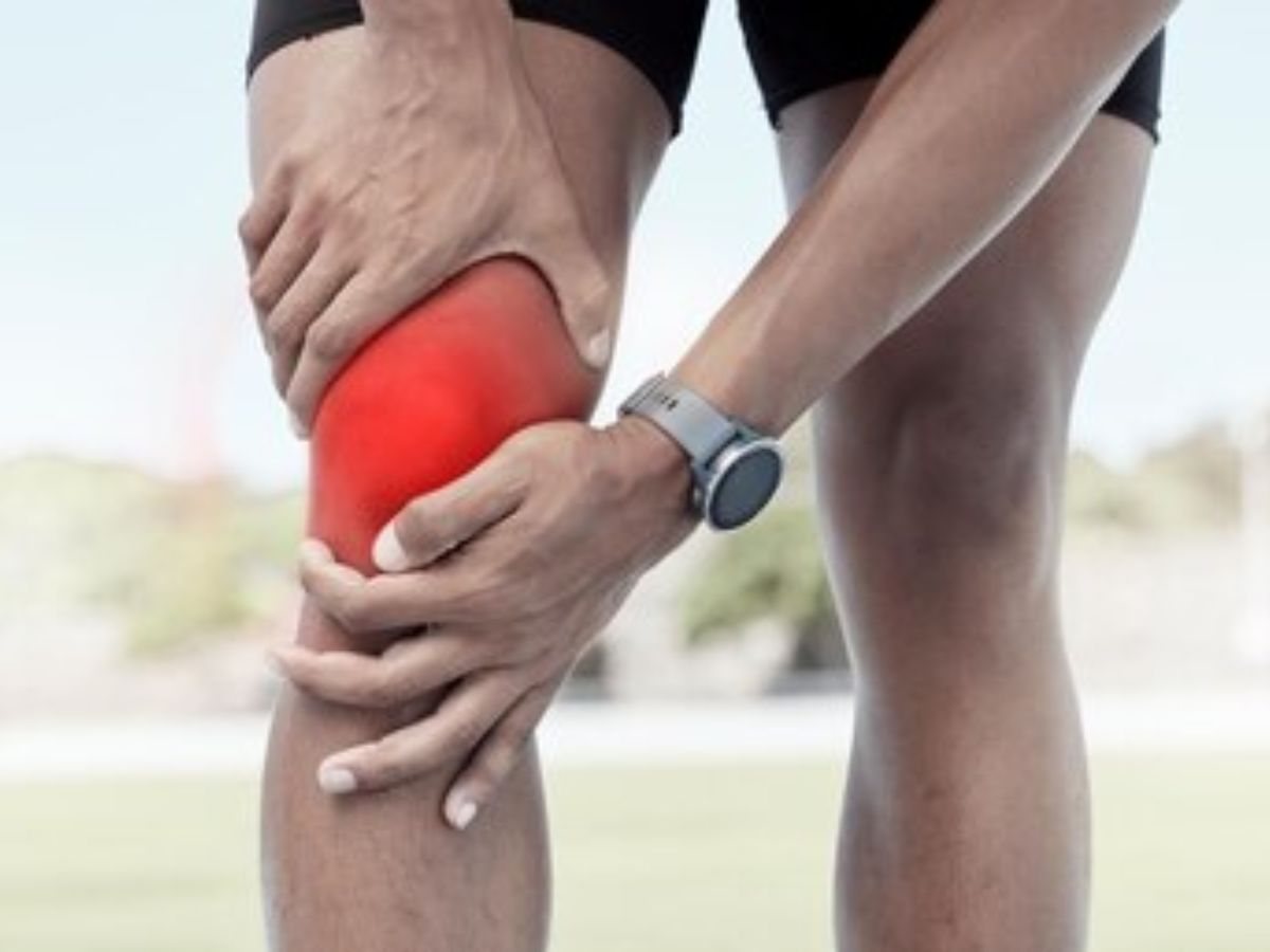 Knee pain Remedies: काफी समय से परेशान कर रहा घुटनों का दर्द, ऐसे पाएं छुटकारा, मिंटो में दिखेगा असर - Photo Gallery