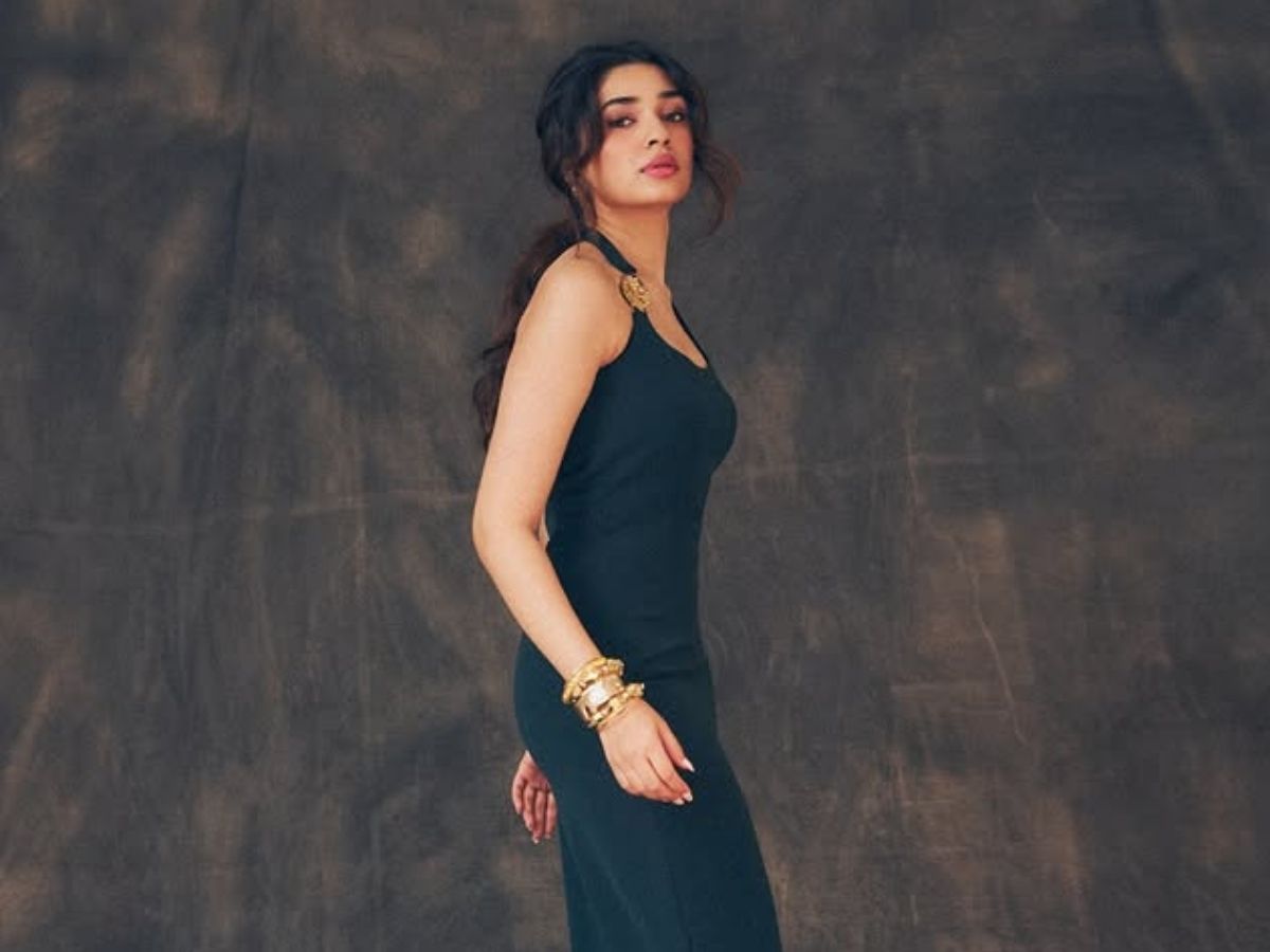 हुस्‍न की मल्लिका लगी ये साउथ हसीना, ब्लैक ड्रेस में दिखाया कातिलाना लुक; देखें तस्वीरें - Photo Gallery