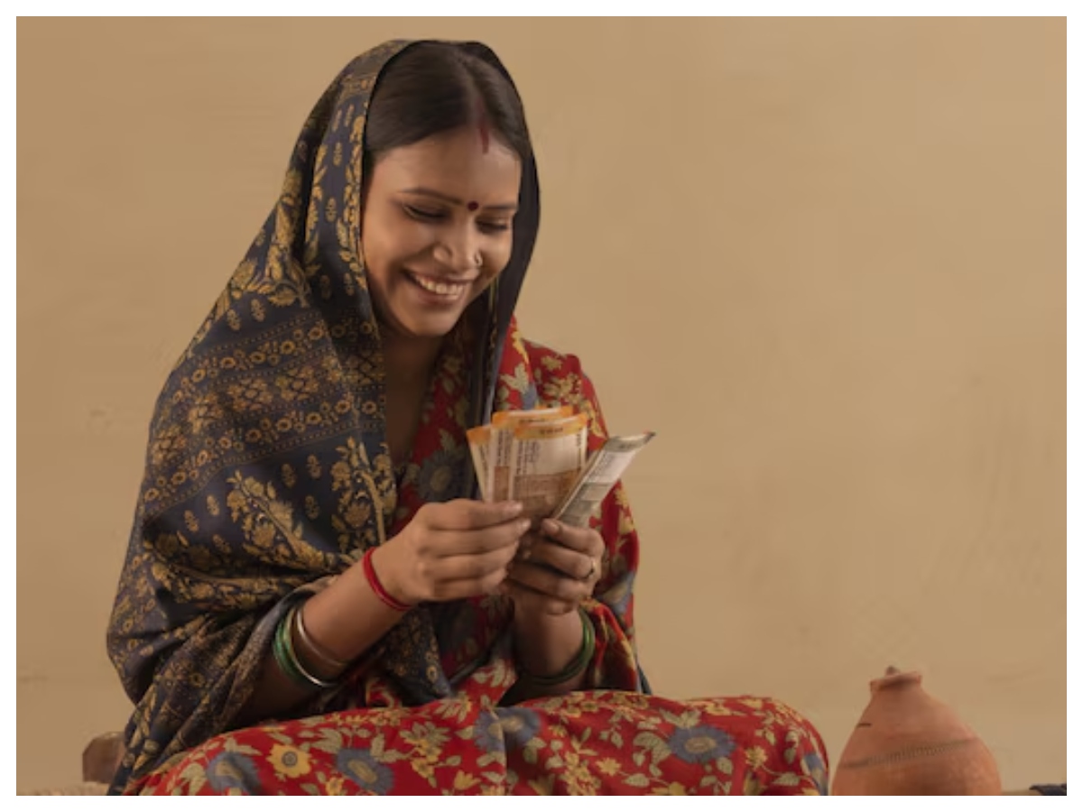 Ladli Behna Yojana 34th installment status: लाडली बहना योजना की 34वीं किस्त जारी, ₹1500 नहीं मिले तो तुरंत करें ये काम - Photo Gallery