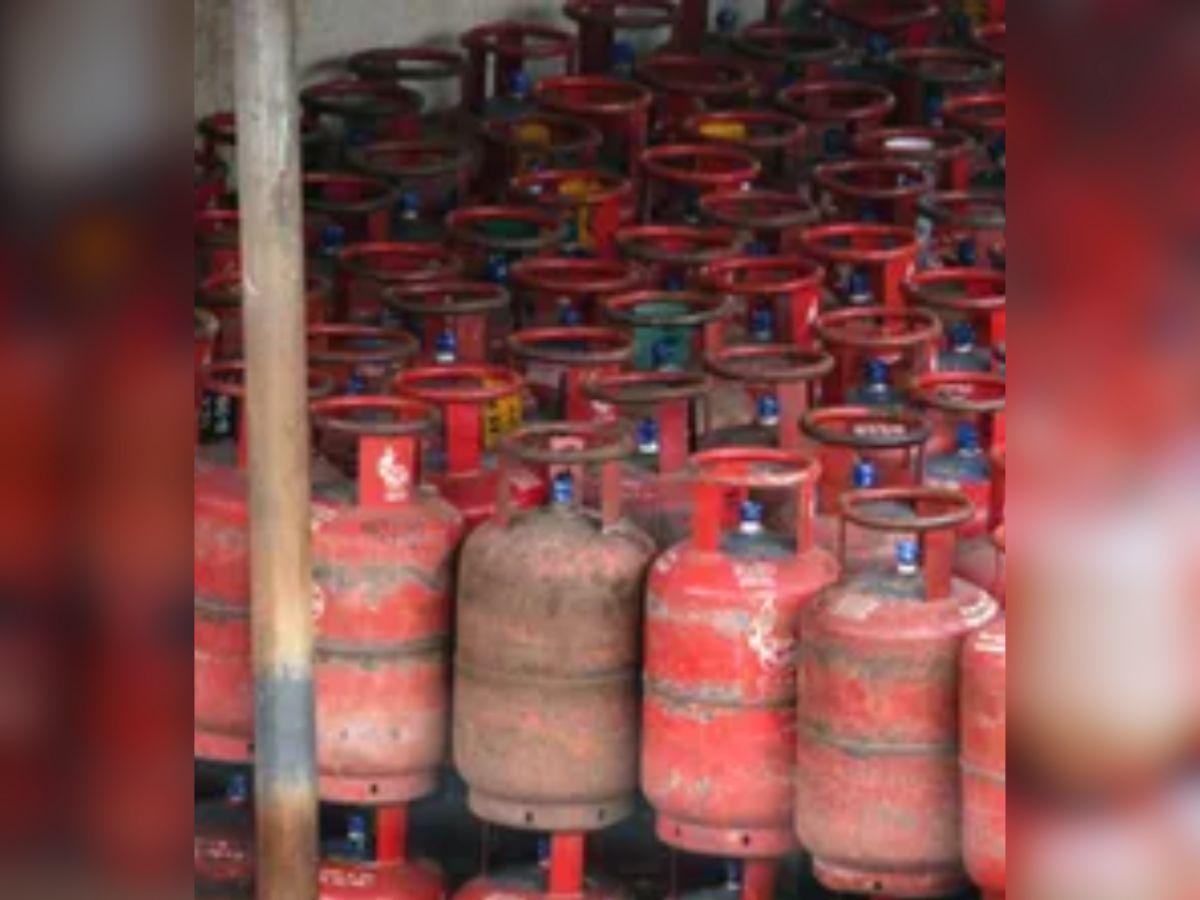 LPG Cylinder Vs Induction: सिलेंडर या इंडक्शन किसके यूज से आता है ज्यादा खर्चा? - Photo Gallery