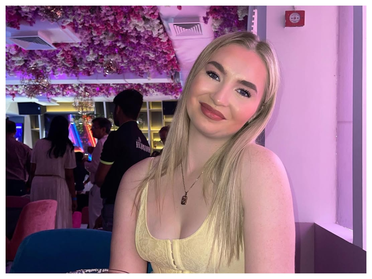 SRH Cheerleader Molly : आईपीएल की ग्लैमरस चीयरलीडर मॉली कौन हैं? जानिए उम्र, देश और कमाई - Photo Gallery