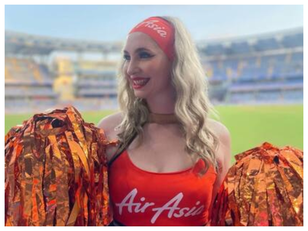 SRH Cheerleader Molly : आईपीएल की ग्लैमरस चीयरलीडर मॉली कौन हैं? जानिए उम्र, देश और कमाई - Photo Gallery