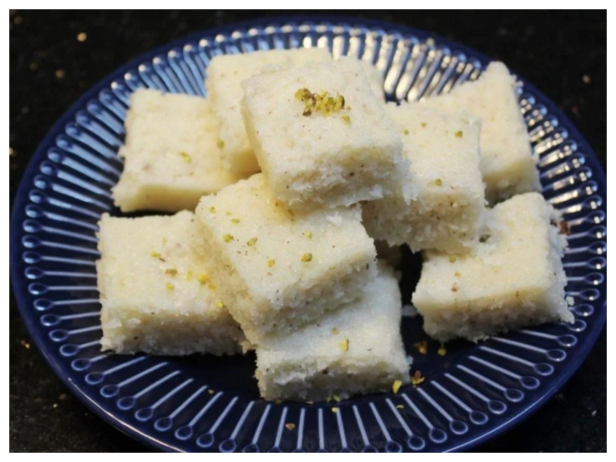 Navratri Bhog List: नवरात्र पर मां दुर्गा को प्रसन्न करने के लिए हर दिन लगाएं इन चीजों का भोग - Photo Gallery