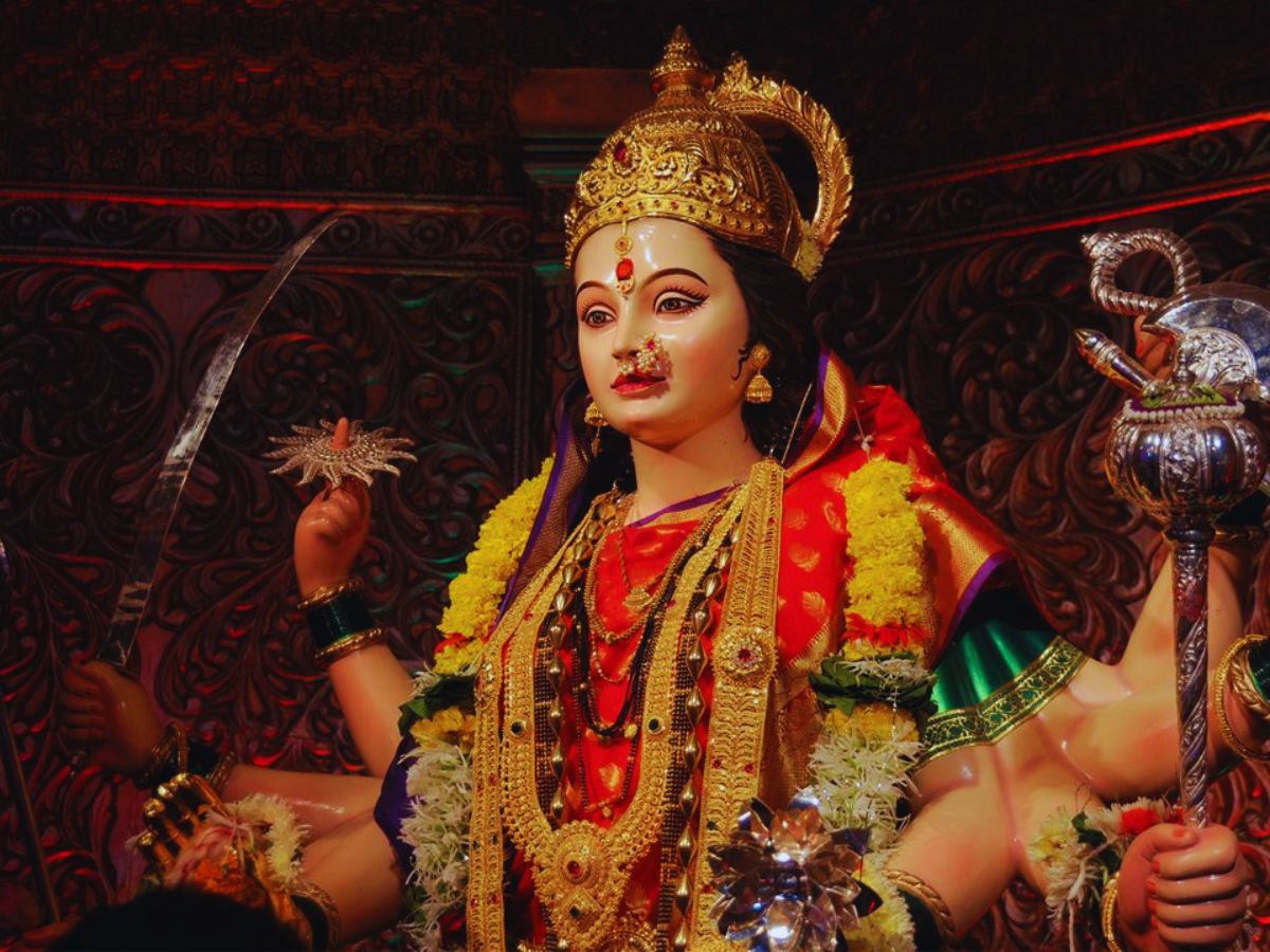 Navratri Fasting: क्या नवरात्रि में पहला और आखिरी व्रत रखना फलदायी होता है? - Photo Gallery