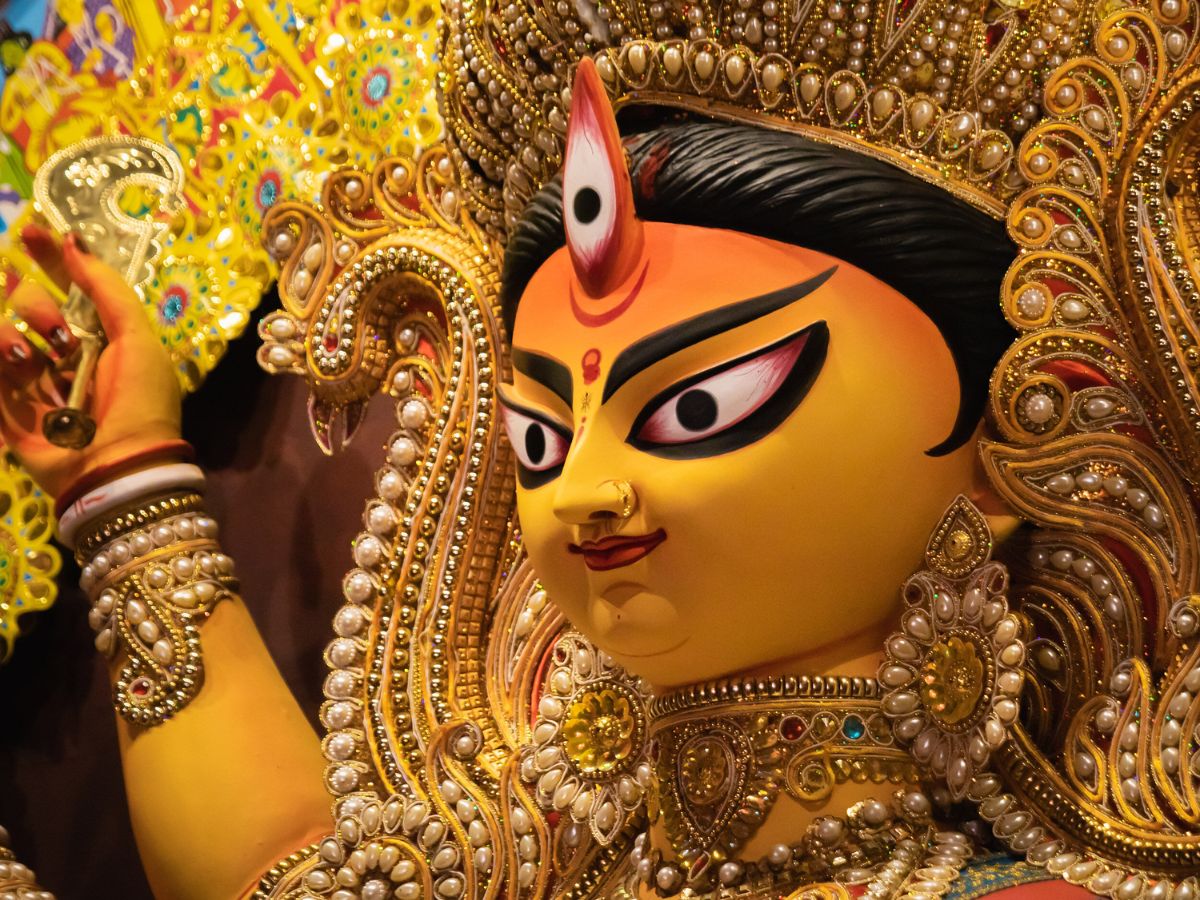 Navratri Fasting: क्या नवरात्रि में पहला और आखिरी व्रत रखना फलदायी होता है? - Photo Gallery