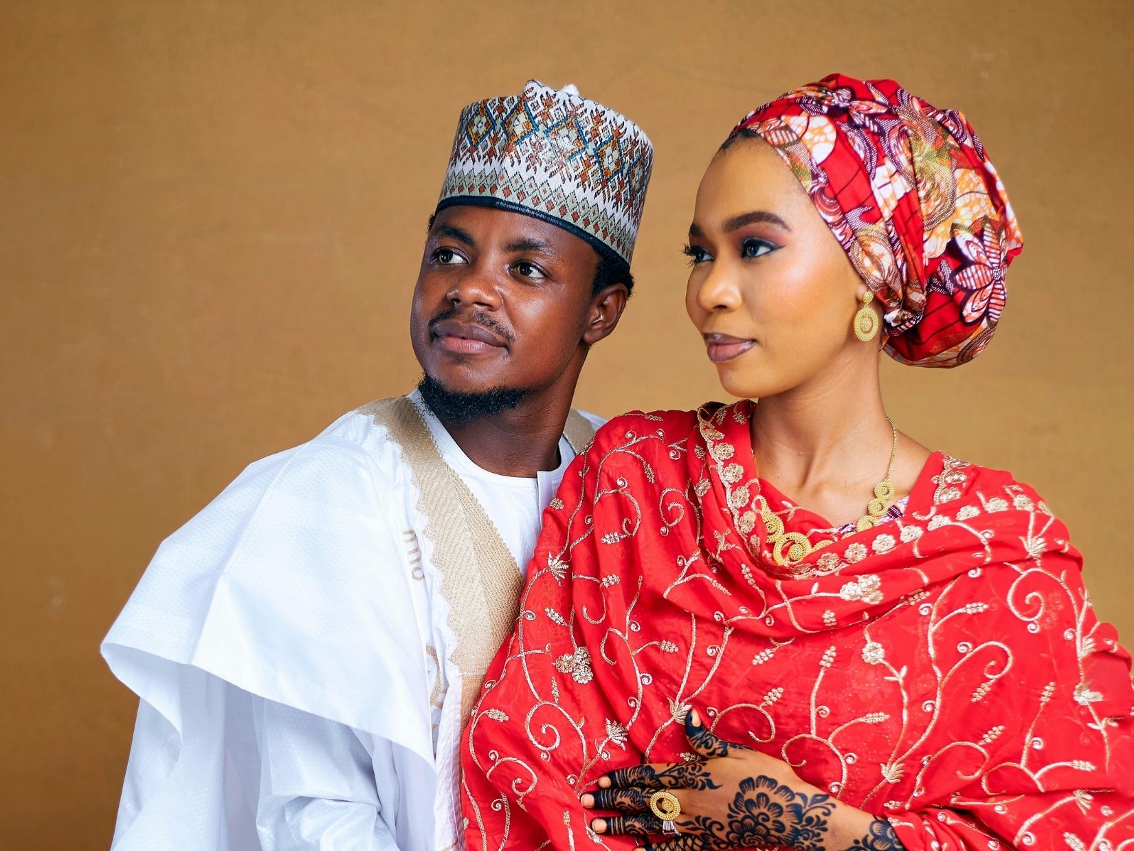 शादी से पहले ससुर की गोद में बैठती है नई दुल्हन, एक बार नहीं कई बार करना पड़ता है ऐसा; क्यों निभाते हैं ये परंपरा? - Photo Gallery