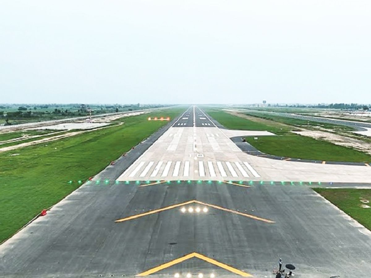 Noida International Airport: दुनिया को टक्कर देगा जेवर एयरपोर्ट, खूबियां जानकर रह जाएंगे हैरान; जानें यहां… - Photo Gallery