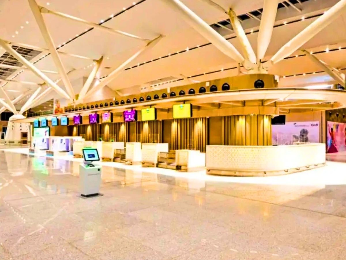 Noida International Airport: दुनिया को टक्कर देगा जेवर एयरपोर्ट, खूबियां जानकर रह जाएंगे हैरान; जानें यहां… - Photo Gallery